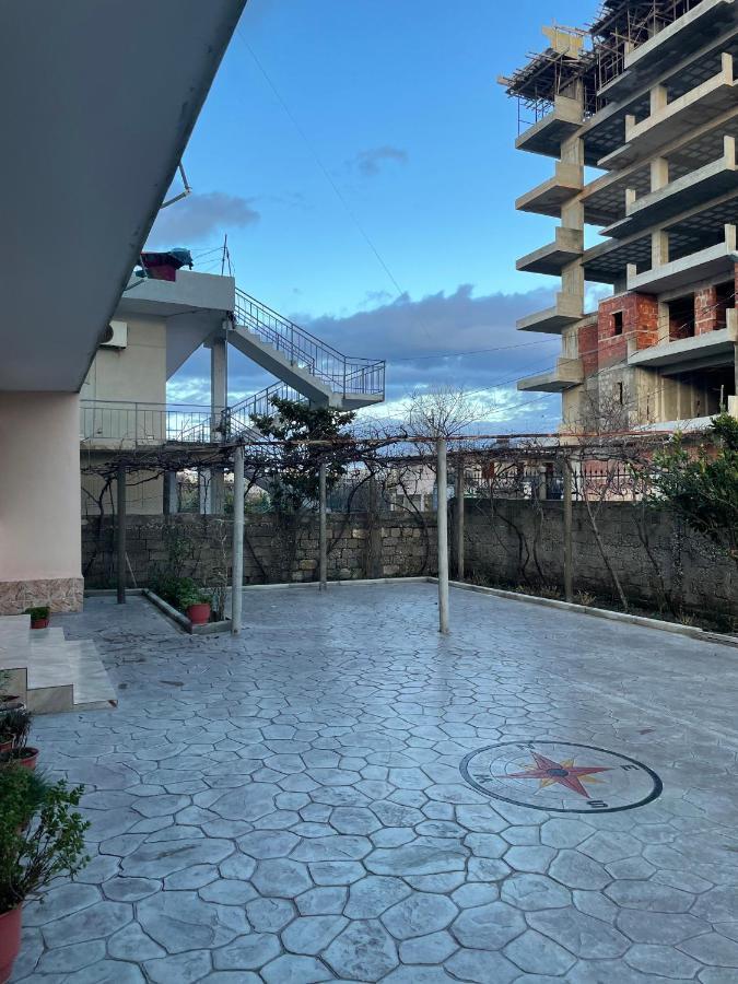 Vila Osmenaj Rent Room Or Apartment Vlore Exterior photo
