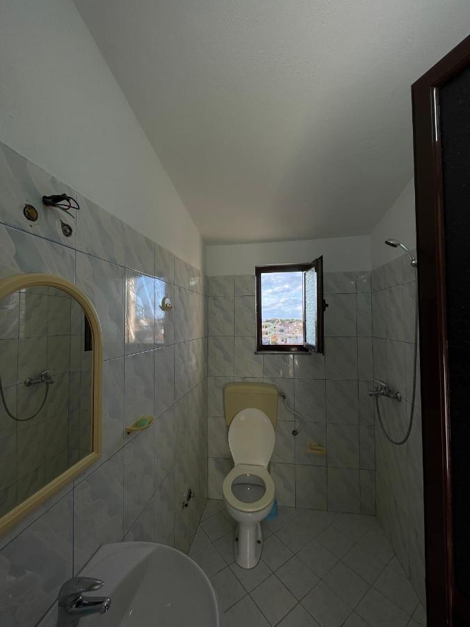 Vila Osmenaj Rent Room Or Apartment Vlore Exterior photo